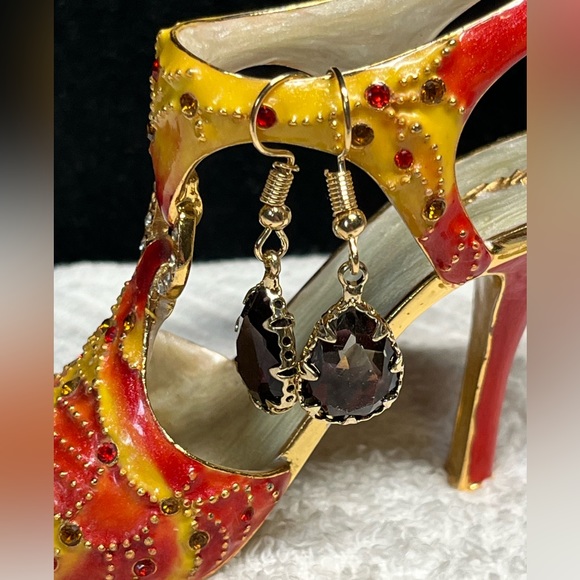 Smoky gradient ,fade to black /bi Coloured earrings - Picture 8 of 9